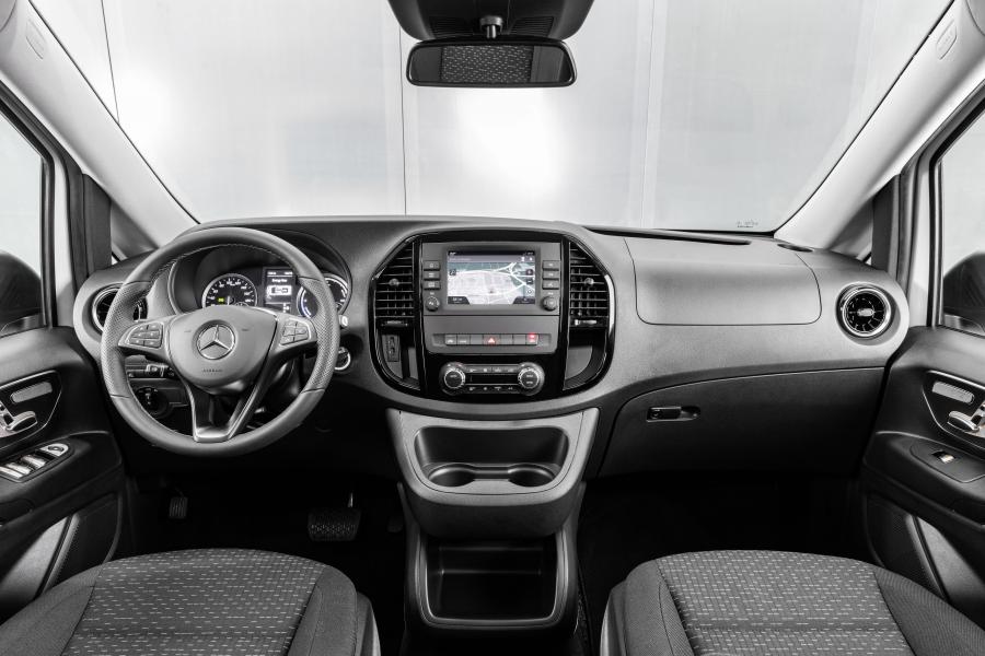 Торпедо Mercedes-Benz eVito Tourer (W447) 2020 года  (WW) (фото 12 из 22)